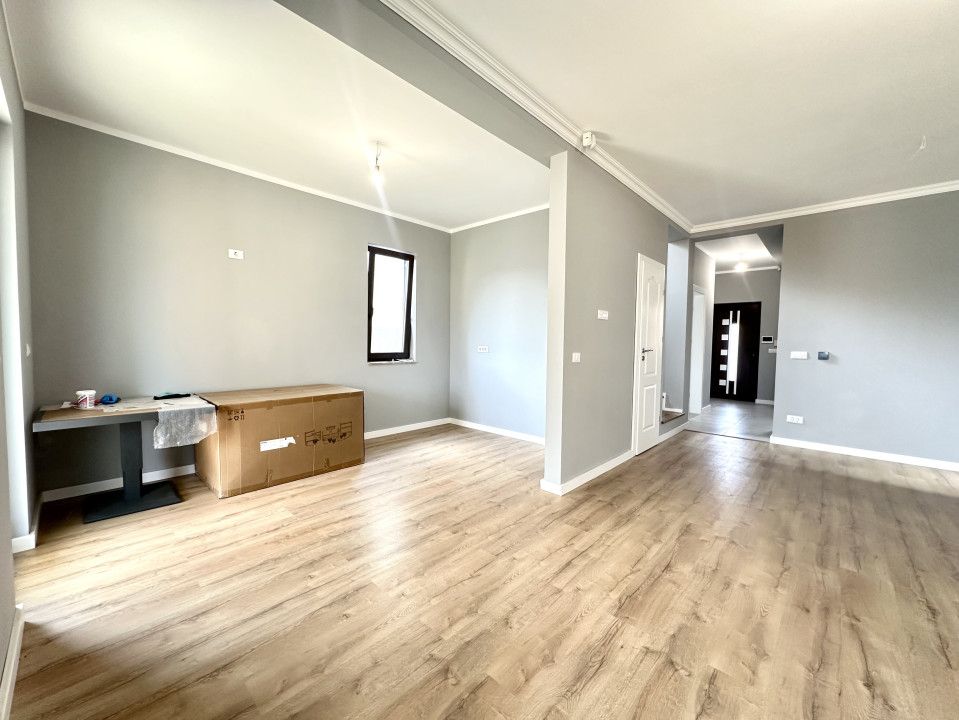 Duplex elegant, 5 camere, 120 mp utili, 309 mp teren - Dumbravita – fotografia 1 din 15