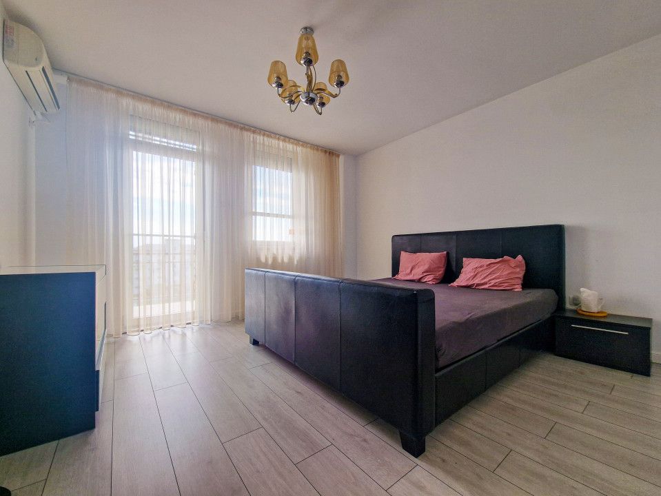 Ap de 4 cam de vanzare, Statiunea Mamaia, vedere la mare si lac, 150m de plaja. – fotografia 16 din 18