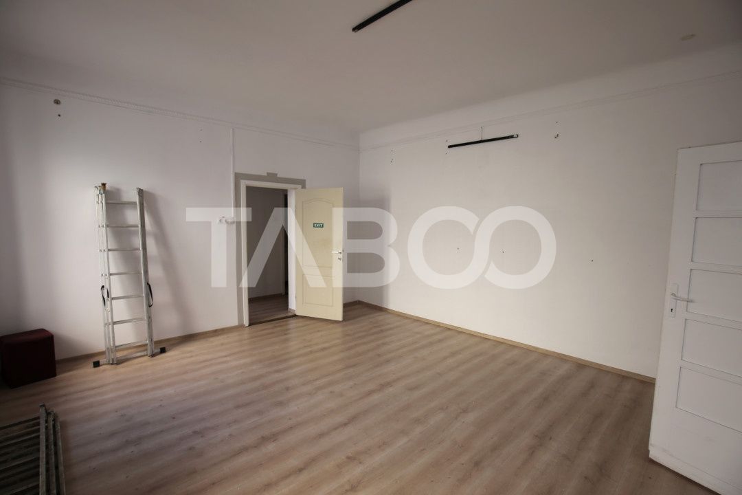 Spatiu comercial de inchiriat in zona Centrala 75mpu Sibiu – fotografia 3 din 8