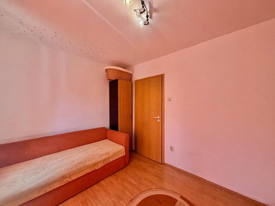 Apartament 2 camere, etaj 3, semidecomandat, zona Dambovita-Flavia – fotografia 3 din 6