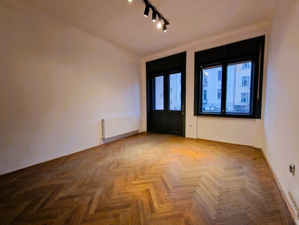 Apartament central cu farmec istoric pe Bulevardul Eroilor – fotografia 7 din 14