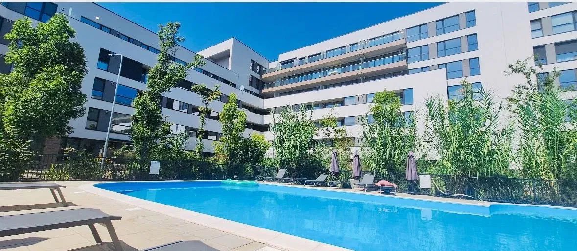 2 Camere de inchiriat | Chitila| Atria | Centrala | Parcare | Piscina – fotografia 8 din 8