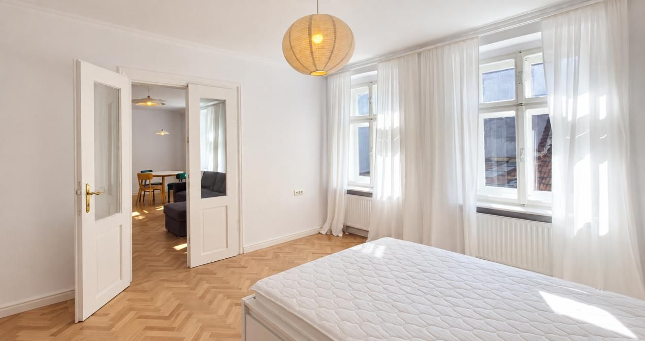 Închiriere apartament 2 camere, mobilat și utilat, Central Brasov – fotografia 10 din 14
