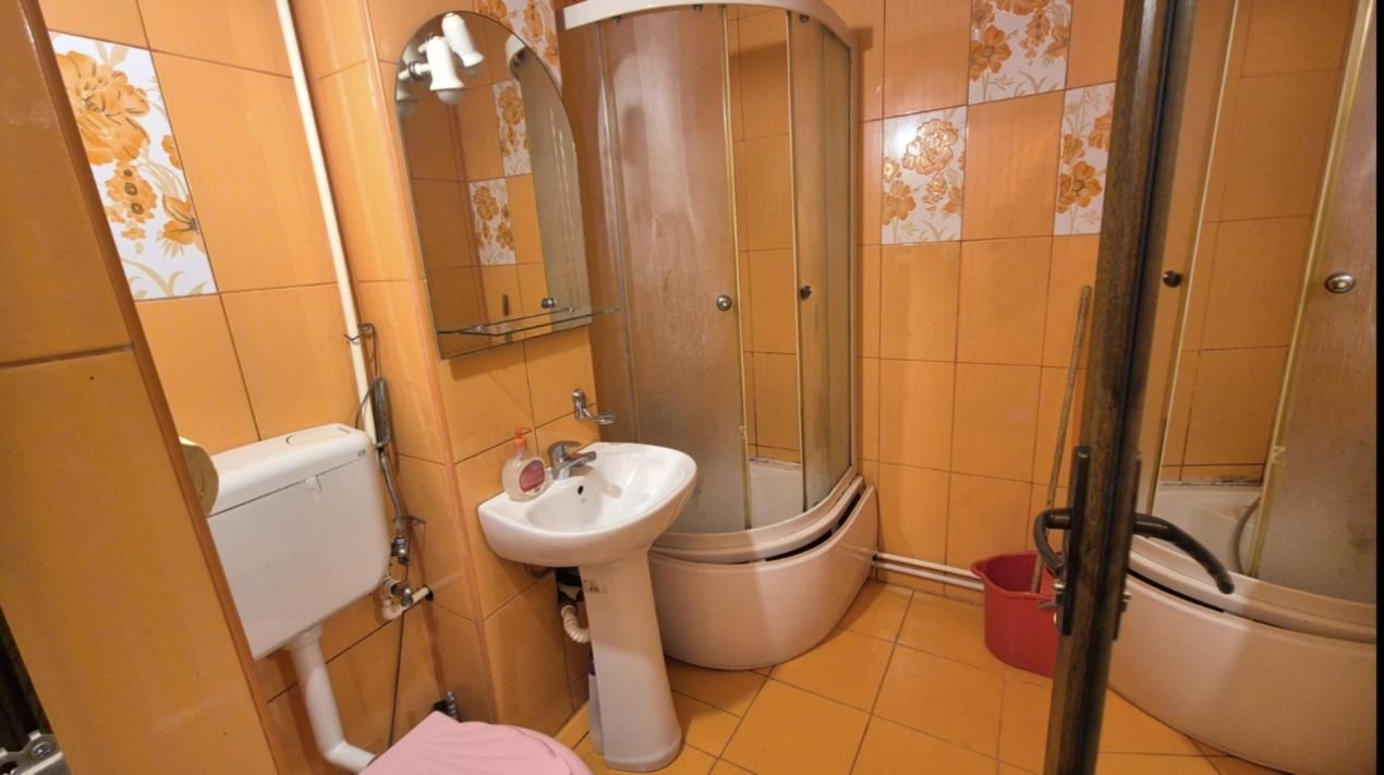 Vânzare garsonieră situată în Târgu Jiu, strada Constructorilor – fotografia 8 din 10