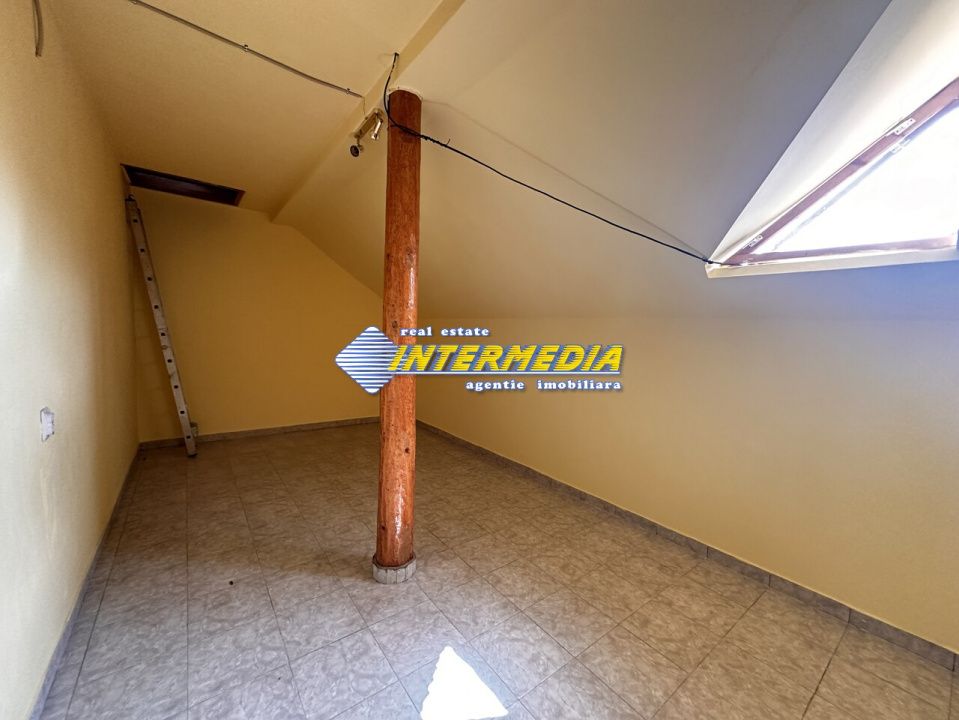 Vanzare Casa D+P+2E+Pod cu 10 camere, garaj si curte în zona Cetate, Alba Iulia – fotografia 50 din 52