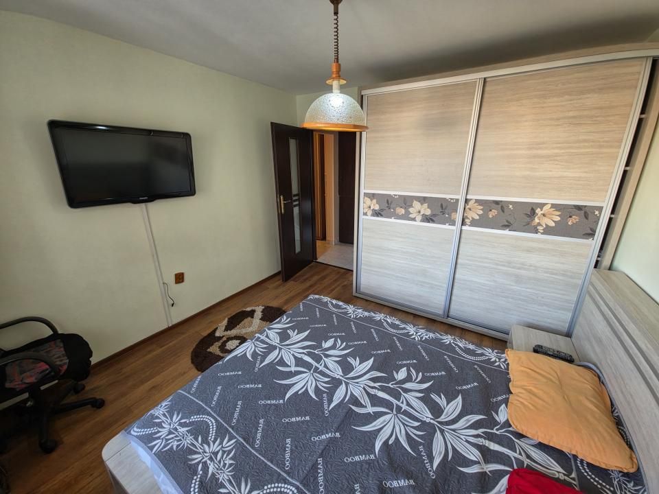 Tomis 3 apartament 3 camere decomandat Bd.Tomis – fotografia 8 din 10