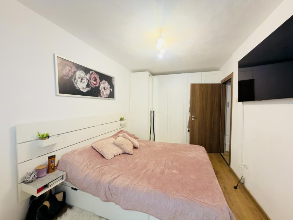 Apartament 3 camere, decomandat, etaj 1, zona Aradului – fotografia 5 din 16