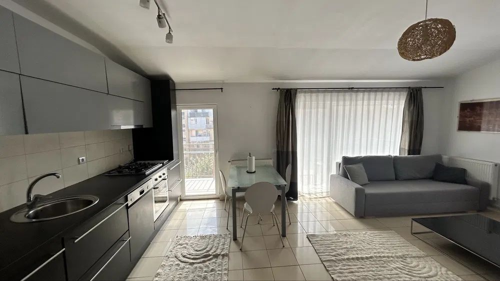 Apartament 2 camere, 50 mp, 3 balcoane și parcare privată | Proaspăt renovat – fotografia 3 din 7