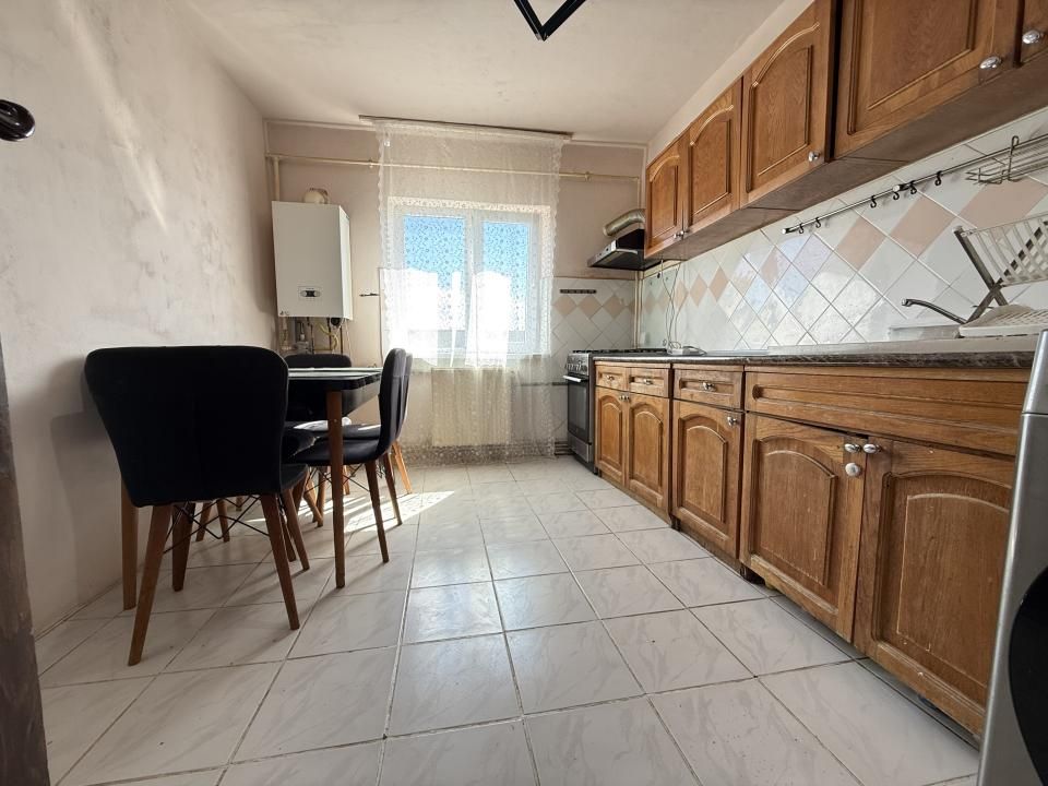 Apartament spatios, 3 camere, decomandat - Lipovei – fotografia 6 din 8