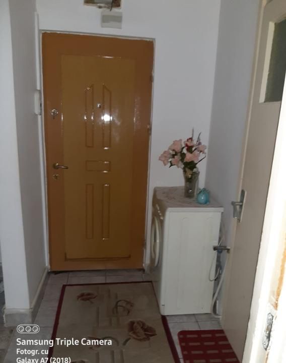 Negru Voda, Apartament 2 camere, decomandat, balcon mare, Școala 14 Pitești – fotografia 11 din 11