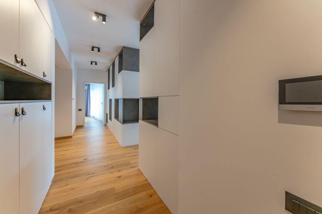 Apartament 4 camere cu terasă 104 mp și priveliște spre Tâmpa – fotografia 8 din 23