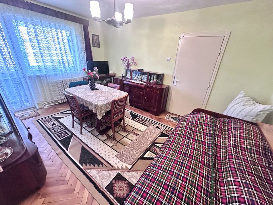 APARTAMENT 2 CAMERE I DE VANZARE I 56 MP I CETATE ZONA BULEVARD I – fotografia 1 din 19