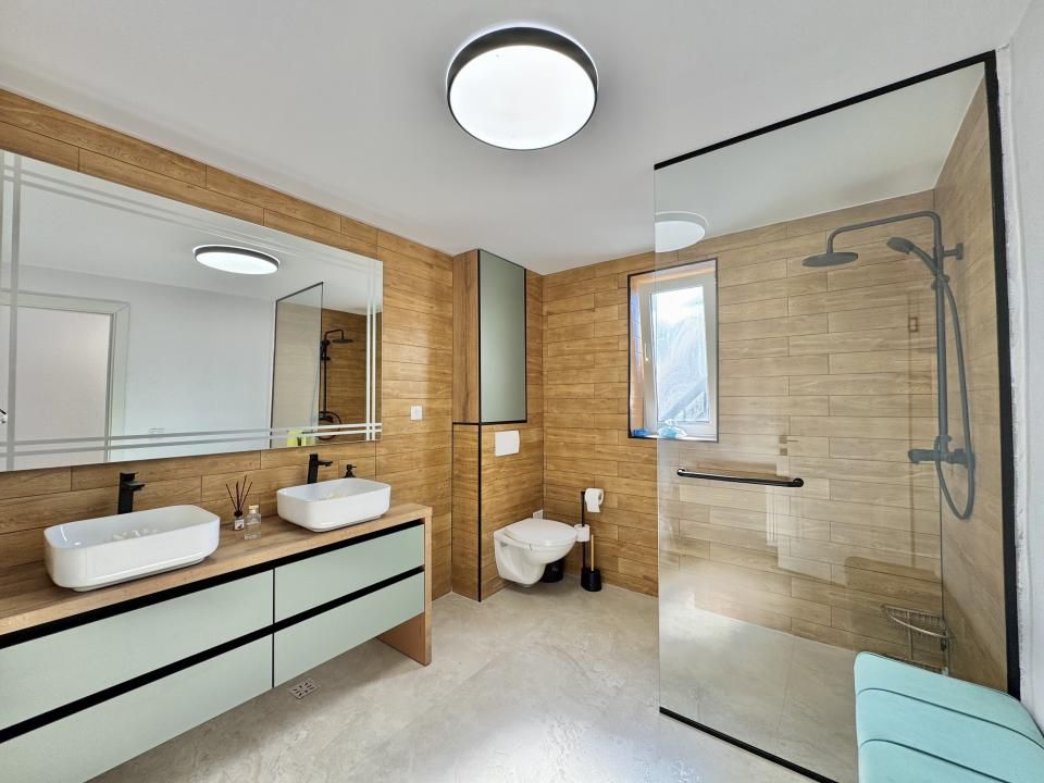 Casă 7 camere, P+M, renovată,  – Cartierul Tineretului – fotografia 11 din 21