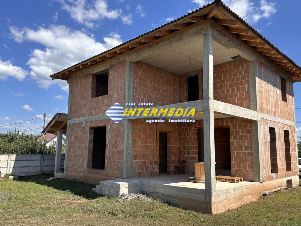 CASA LA ROSU i ALBA IULIA I 260 MP UTILI I TEREN 900 MP I TOATE UTILITATILE I – fotografia 2 din 19