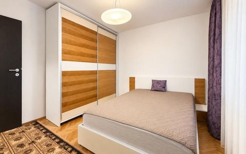 Apartament cu 2 camere de inchiriat | Parcare | Str. Lunii | Zorilor