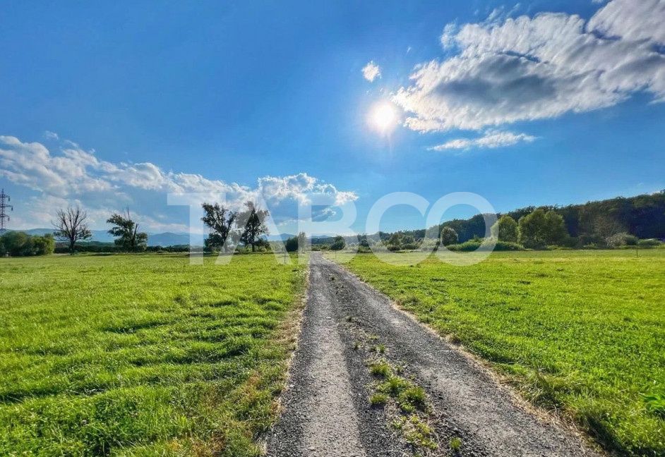 Teren intravilan 712 mp PUZ APROBAT 23 m front stradal Sibiu – fotografia 1 din 5