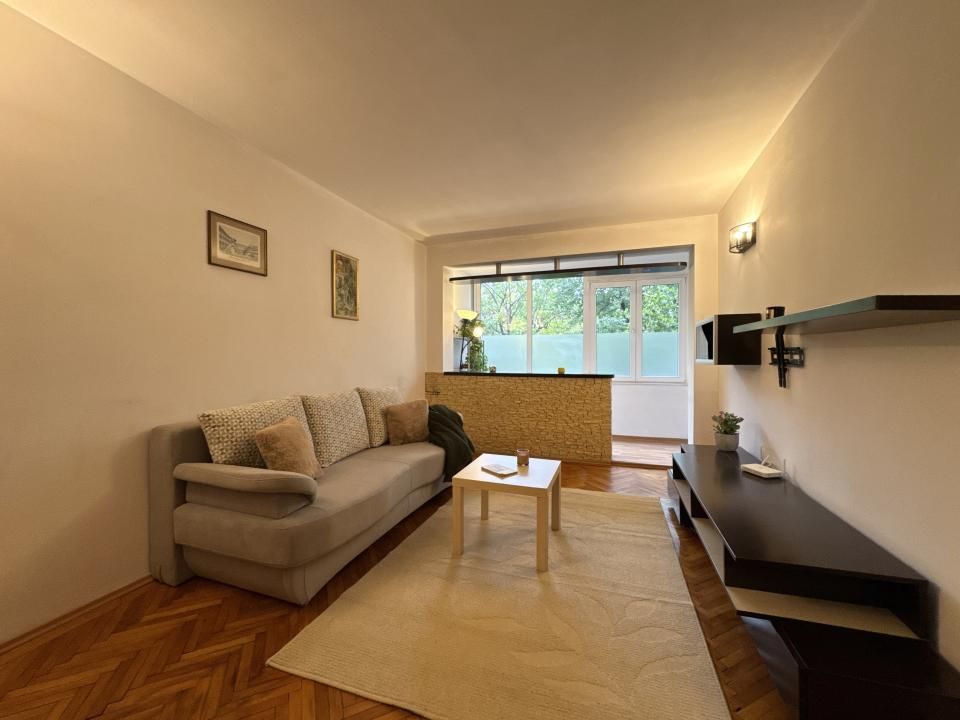 Apartament cu 3 camere de inchiriat in Berceni | loc parcare, parc, bloc izolat – fotografia 2 din 18
