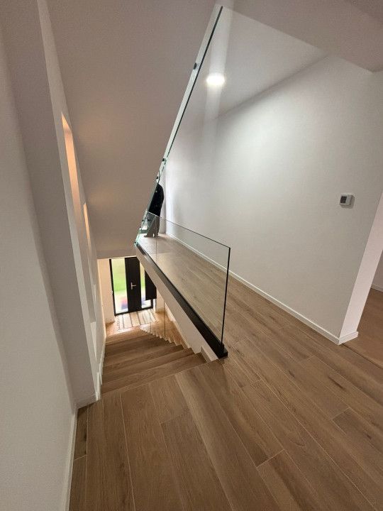 Vilă Nouă Gheorgheni – 212 mp Utili, 3 Nivele, parcari – fotografia 11 din 16