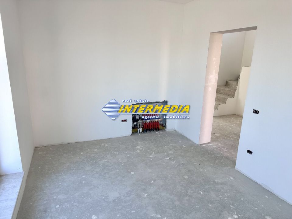 Casa Noua in Cetate 4 camere 117 mp. Teren 340 mp Finisata 90 % – fotografia 16 din 19