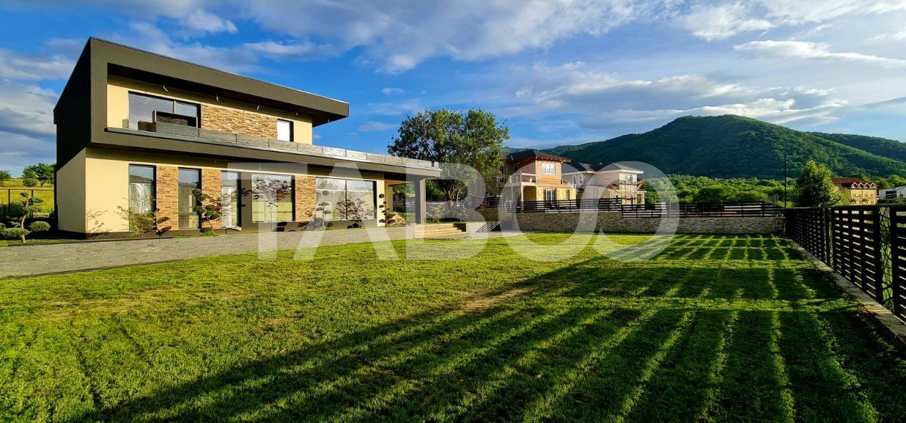 Casa superba de inchiriat 5 camere cu teren si piscina Cisnadie – fotografia 3 din 23