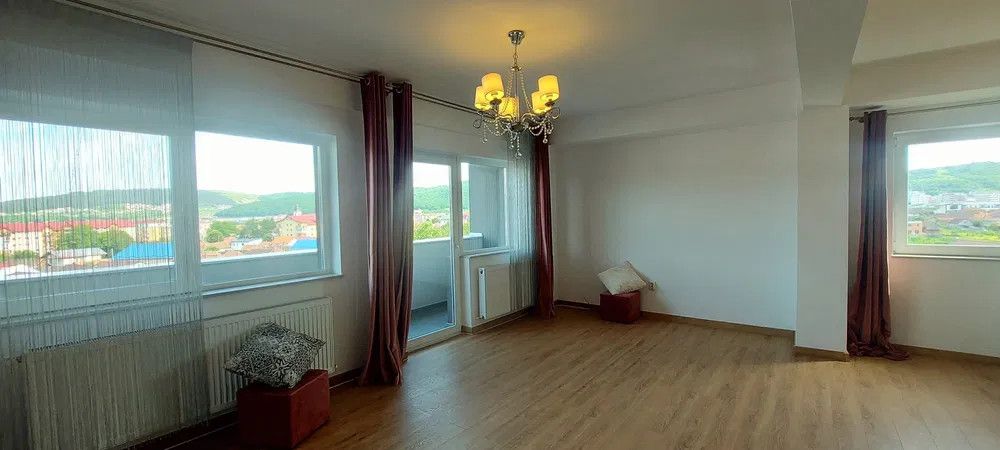 Apartament tip penthouse, 60 mp, parcare, zona Mega Image, Floresti! – fotografia 4 din 9