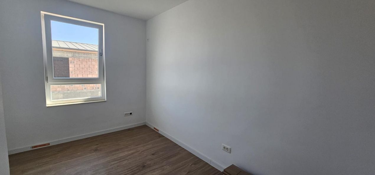 Casa 4 camere, P+1, 99mp | gaz, curent, apa si canal | Acces rapid DR9 – fotografia 5 din 16