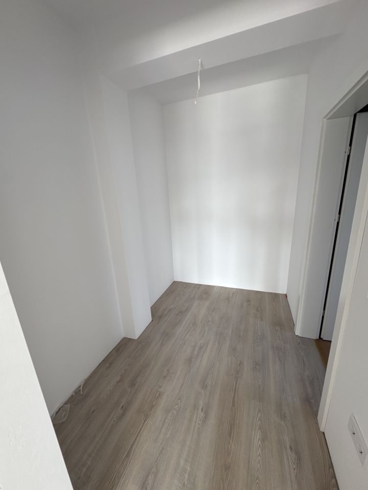 🔑 Apartament 3 camere / 2 bai / etaj 2 / parcare + boxa / ZONA CETATII – fotografia 6 din 9