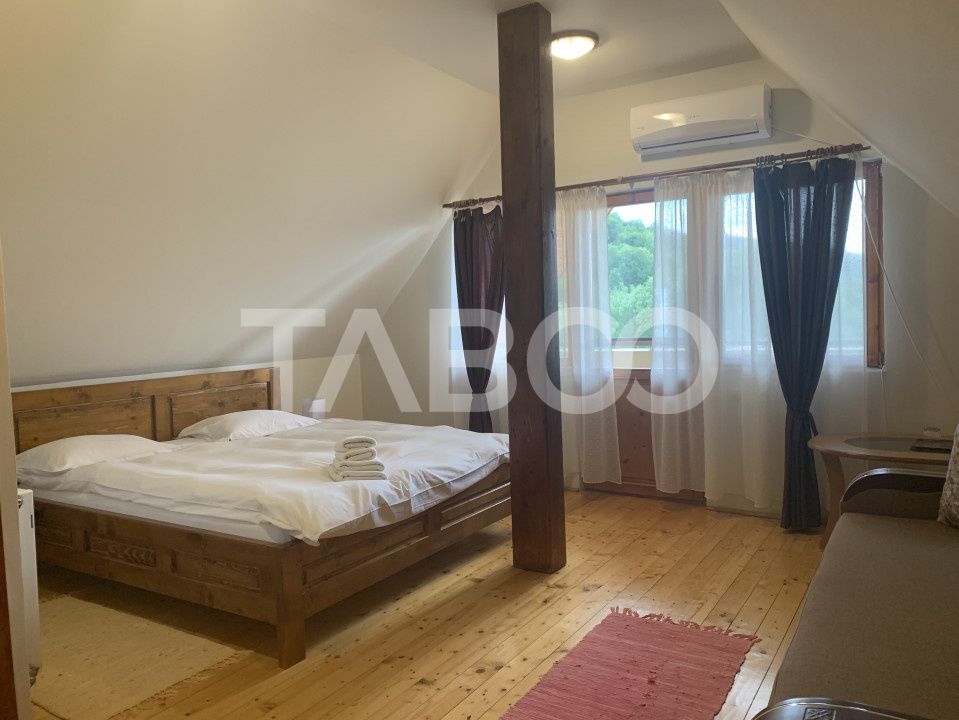 EXCLUSIVITATE - Casa 9 camere 615 mpu 9 bai 3600 mp teren in Fantanele – fotografia 15 din 18