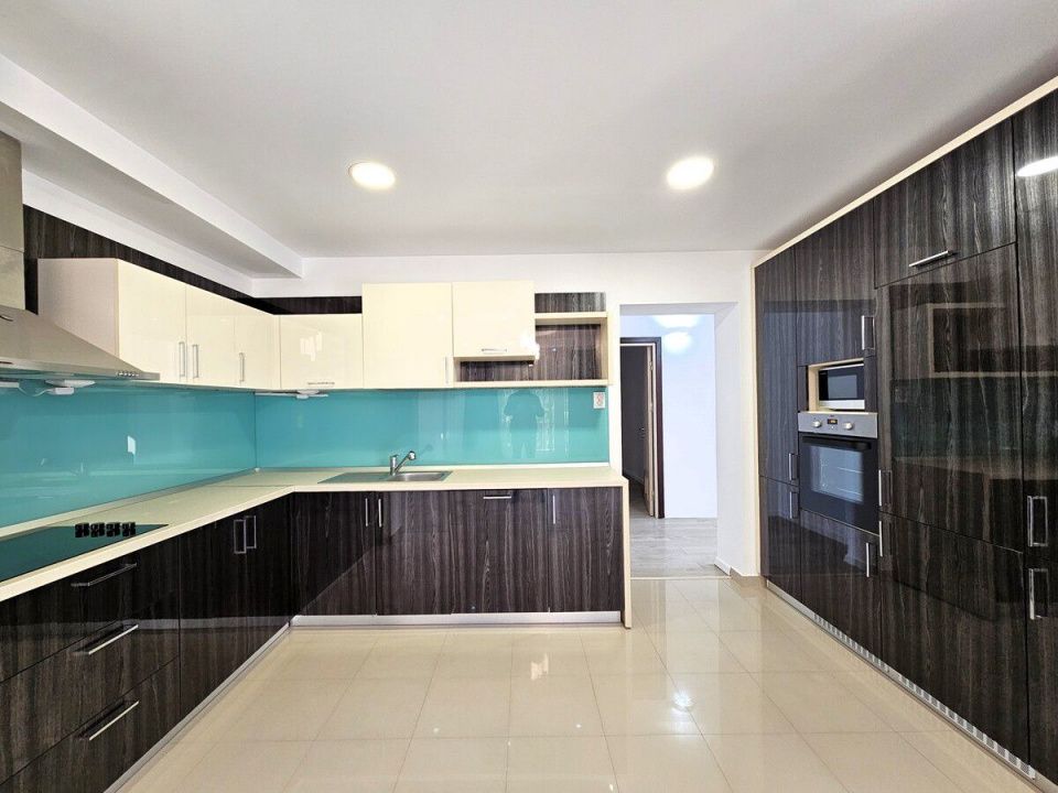 Baneasa Residential Park, 5 bedroom villa with courtyard, parking, garage – fotografia 6 din 34
