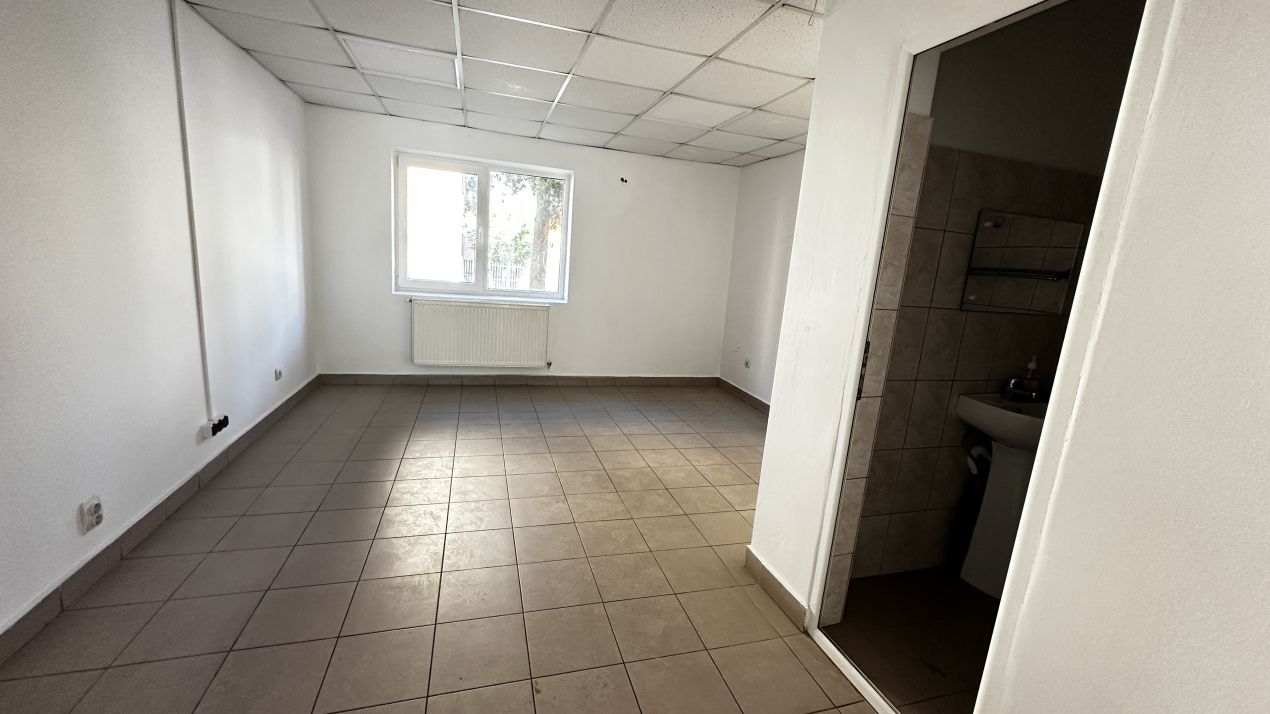 Inchiriere Spatiu Comercial 105 mp la Bulevard cu vad si parcare – fotografia 10 din 20