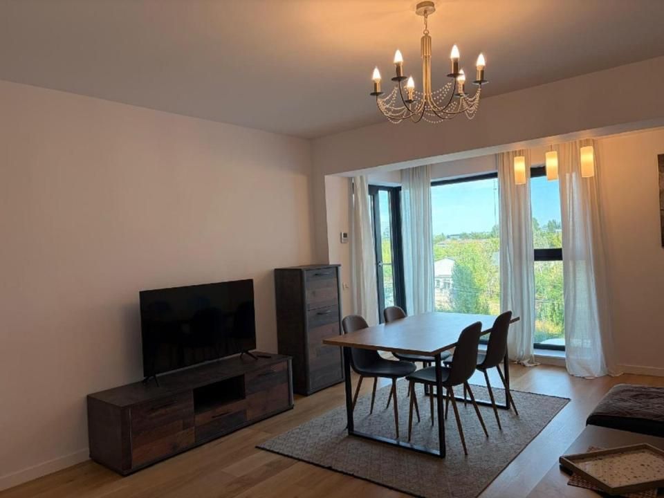 2 Camere de inchiriat | Damaroaia | Centrala | Parcare inclusa – fotografia 1 din 10