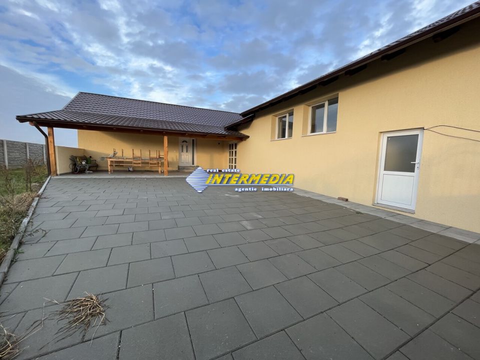 Casa noua cu 4 camere , pivnita de vanzare Alba Iulia finisata teren 1400 mp – fotografia 4 din 11