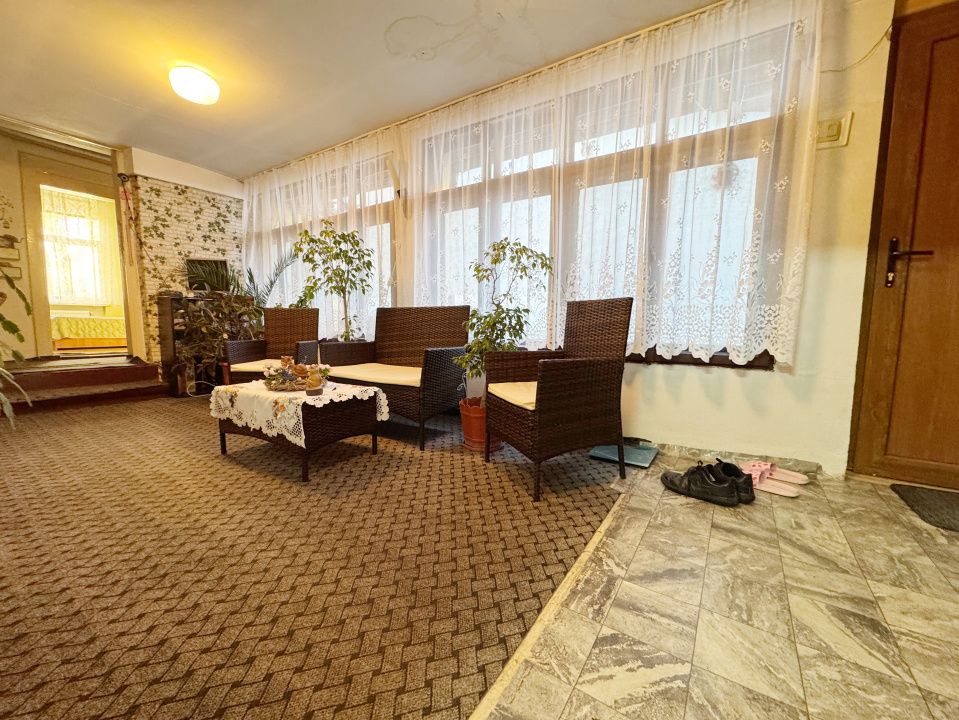 Casa 3 camere 80mp + curte individuala 372mp - zona Sagului – fotografia 1 din 22