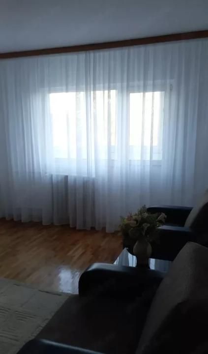 3 Camere de inchiriat | Drumul Taberei | Metrou | Mobilat – fotografia 2 din 9