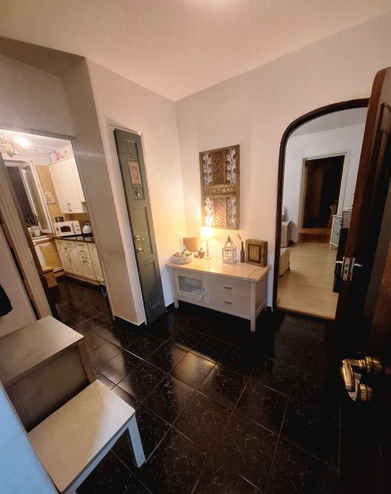 Apartament spațios cu 4 camere în zona Tomis 3 – Aleea Heracleea – fotografia 16 din 21