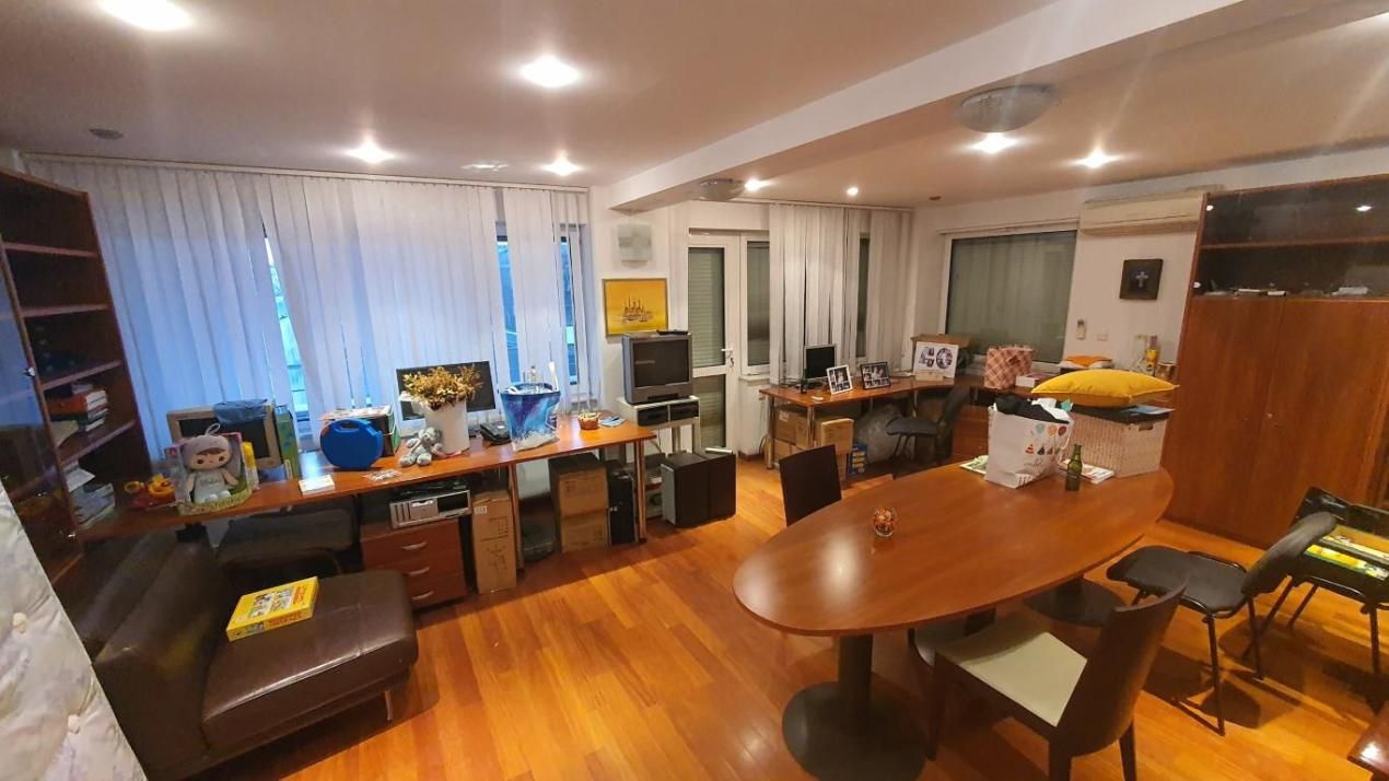 Vilă spațioasă de închiriat Basarabia | 11 camere | Arena Națională – fotografia 3 din 6