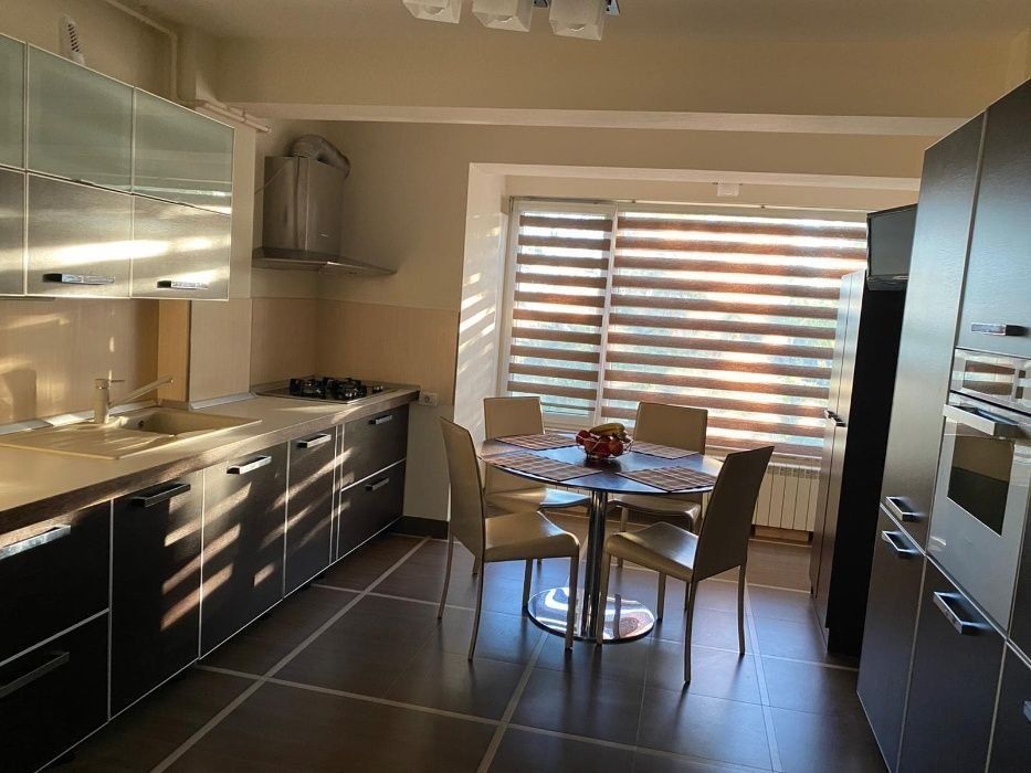 Apartament 3 Camere de Închiriat în Mamaia | Locație Premium – fotografia 2 din 6