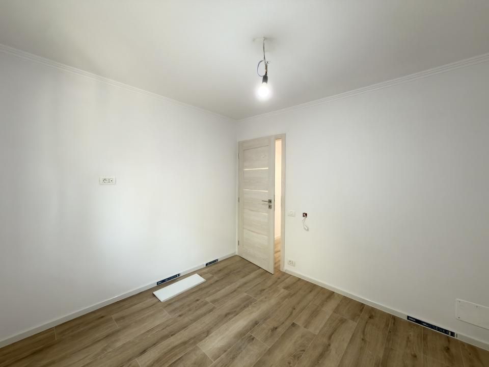 Apartament cu 3 camere, decomandat, 65mp, etaj 1 - zona Dambovita – fotografia 6 din 18
