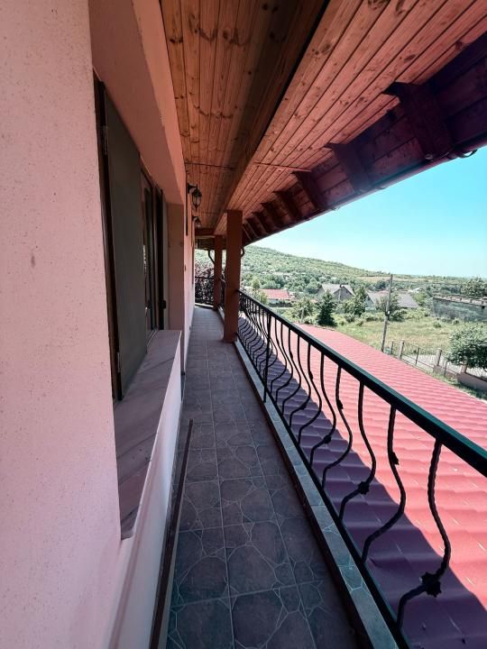 ȘTEFĂNEȘTI | CASĂ PREMIUM | ZONĂ LINIȘTITĂ | FINISAJE DE CALITATE – fotografia 14 din 19
