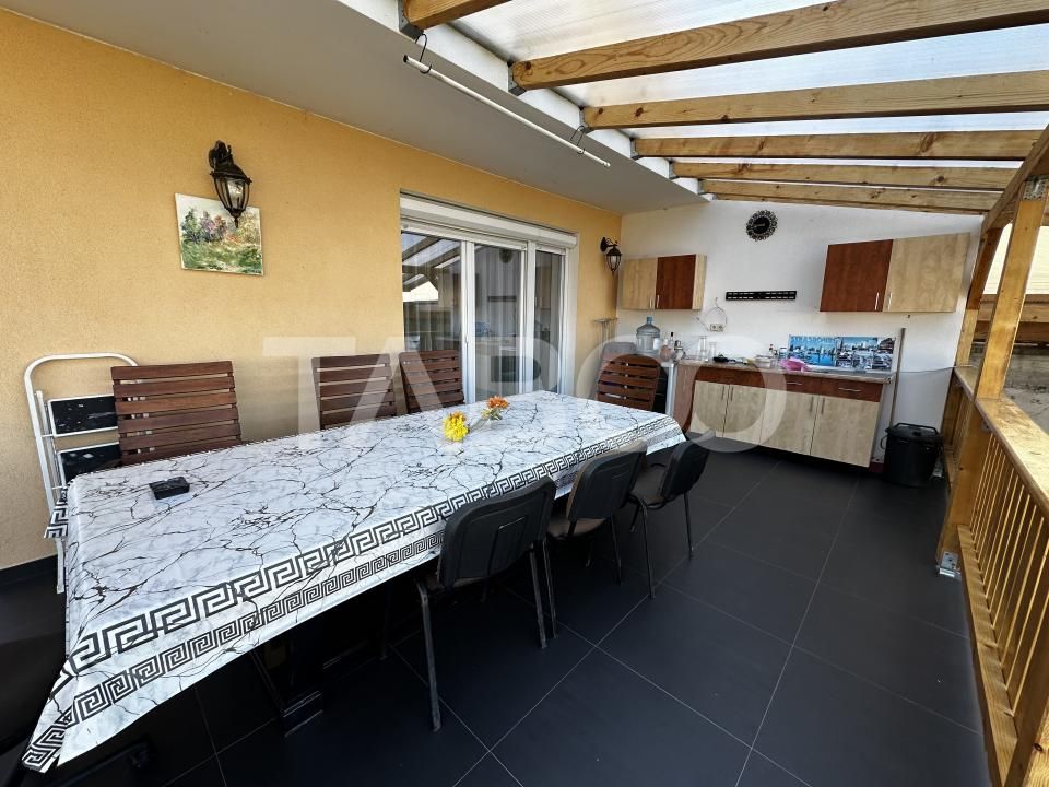Casa individuala de vanzare 233 mpu si teren de 1000 mp in Selimbar – fotografia 9 din 13