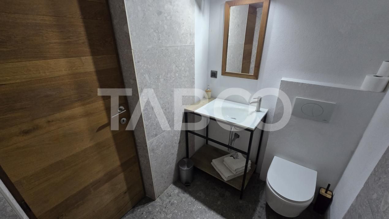 Doua garsoniere de vanzare pentru regim hotelier zona Orasului De jos – fotografia 7 din 12