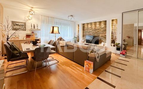 Apartament cu 3 camere de vanzare 113 mp garaj si boxa Andrei Muresanu