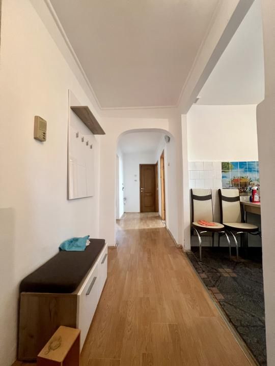 Apartament 4 camere, 77 mp utili, etaj 1, decomandat - zona Liceul Auto – fotografia 8 din 9