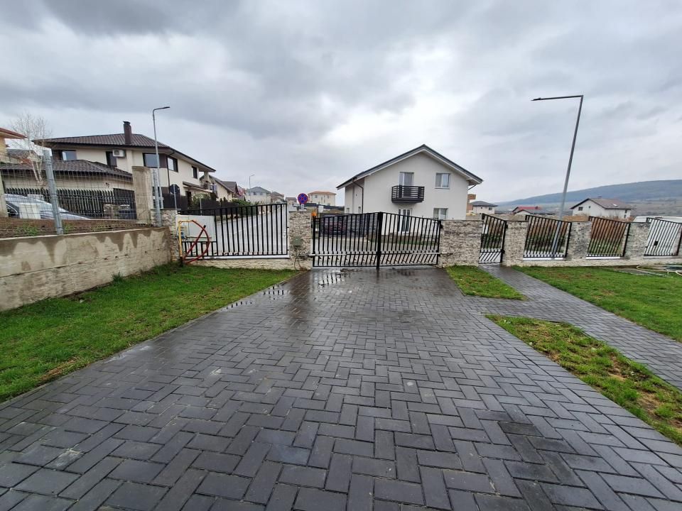 Casa deosebită, 230mp utili, 716mp teren, zona Profi Chinteni – fotografia 4 din 17