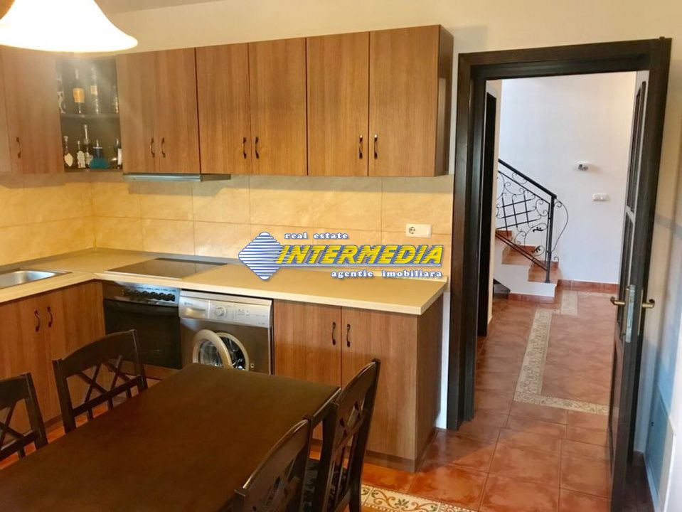 Casa de vanzare Alba Iulia CETATE cu 4 dormitoare si living finisata complet – fotografia 9 din 34