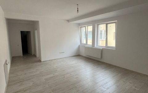 Apartament de vanzare 2 camere, 58mp + balcon, an 2025, central, strada Eroilor!
