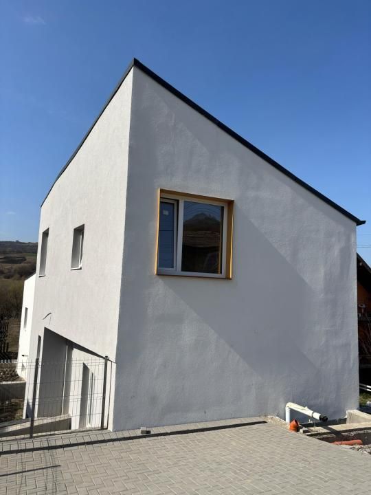 Casă cuplată modernă, 160 mp utili, semifinisată, curte amenajată – fotografia 11 din 17