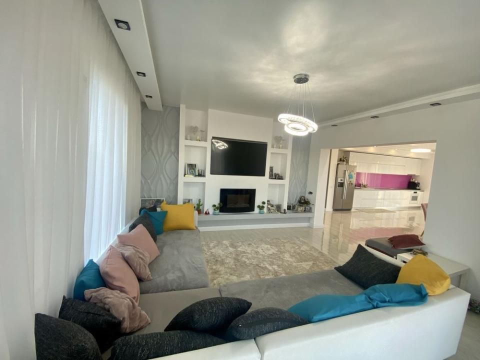 Casă individuală, D+P+E, 160 mp utili, teren 950 mp, garaj  | Tăuți – fotografia 2 din 8