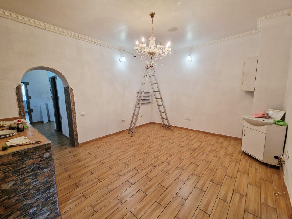 Spatiu comercial pentru diverse activitati zona Centrala – fotografia 3 din 15