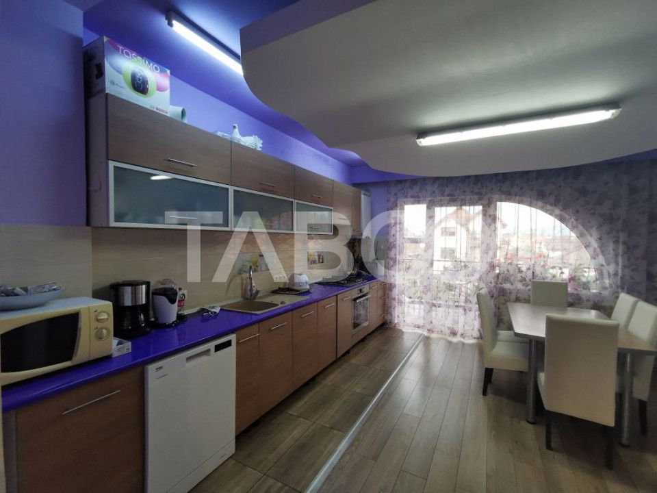 Casa in zona Centrala cu 8 camere mobilate teren 890 mp – fotografia 1 din 20